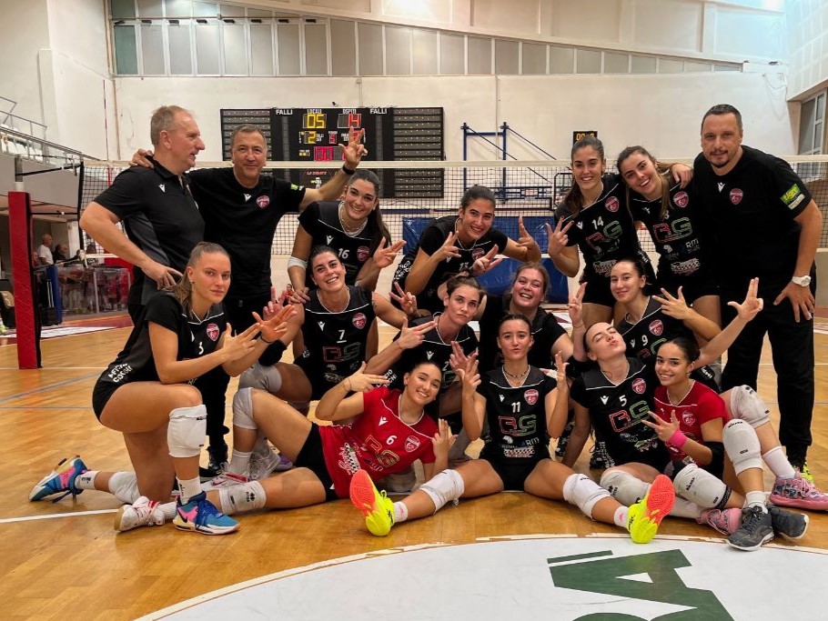 Volley. La Futura Teramo strappa la vittoria a Ravenna al Tie Break. Primo successo in trasferta