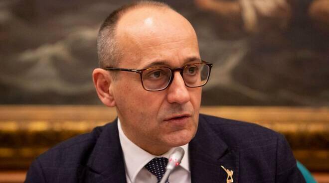 Bagnai: “17 milioni di euro per le mense scolastiche abruzzesi grazie al Governo”