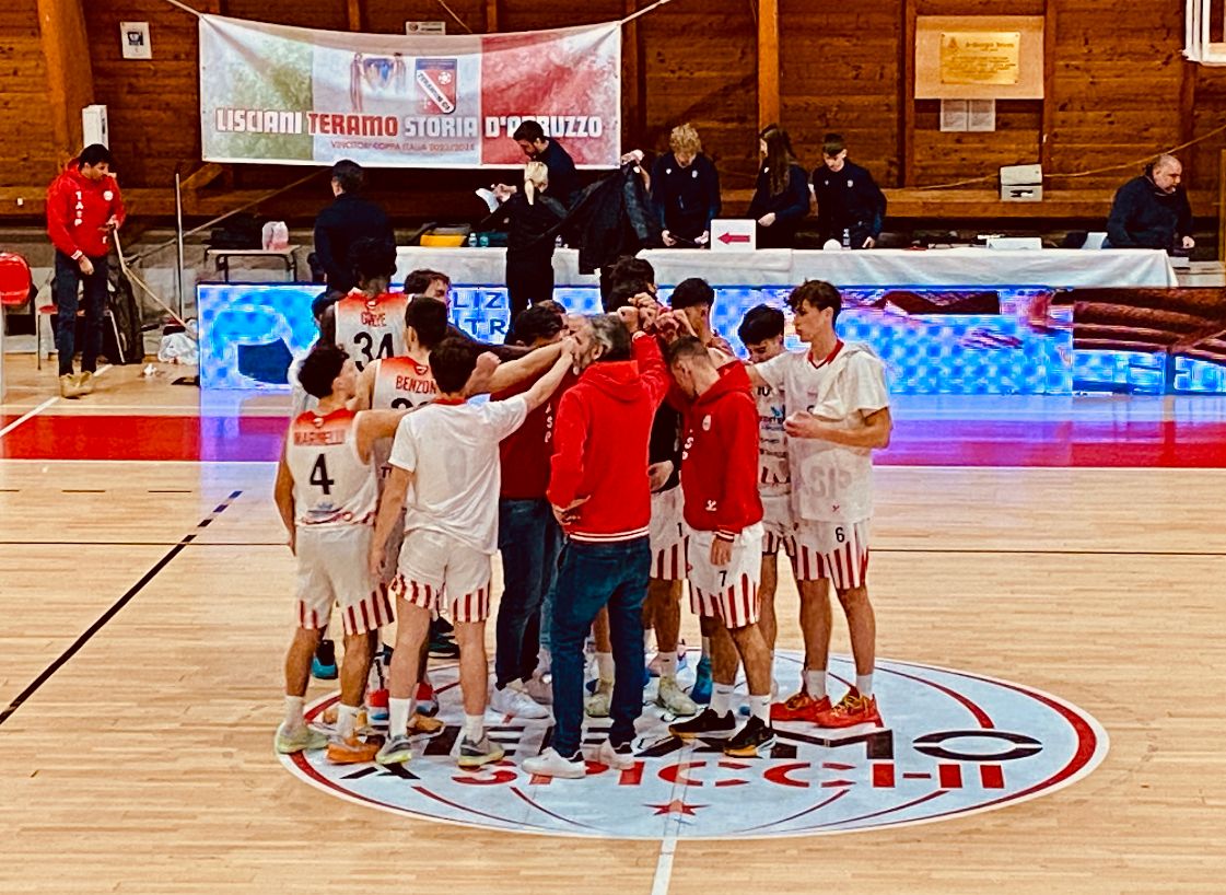 Basket. La Tasp capitola in casa contro il Pesaro: 61-78