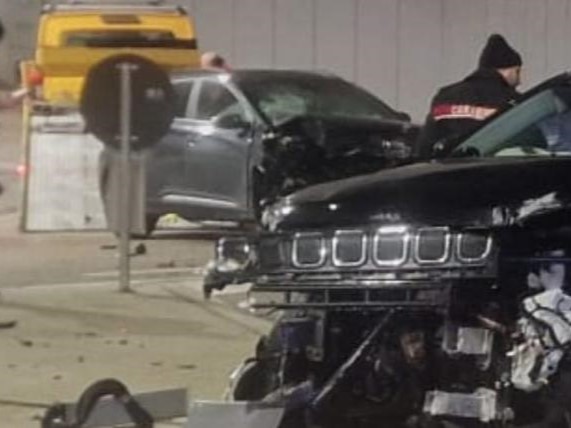 Scontro violento a Teramo: tre feriti in un incidente nel sottopasso di Villa Pavone