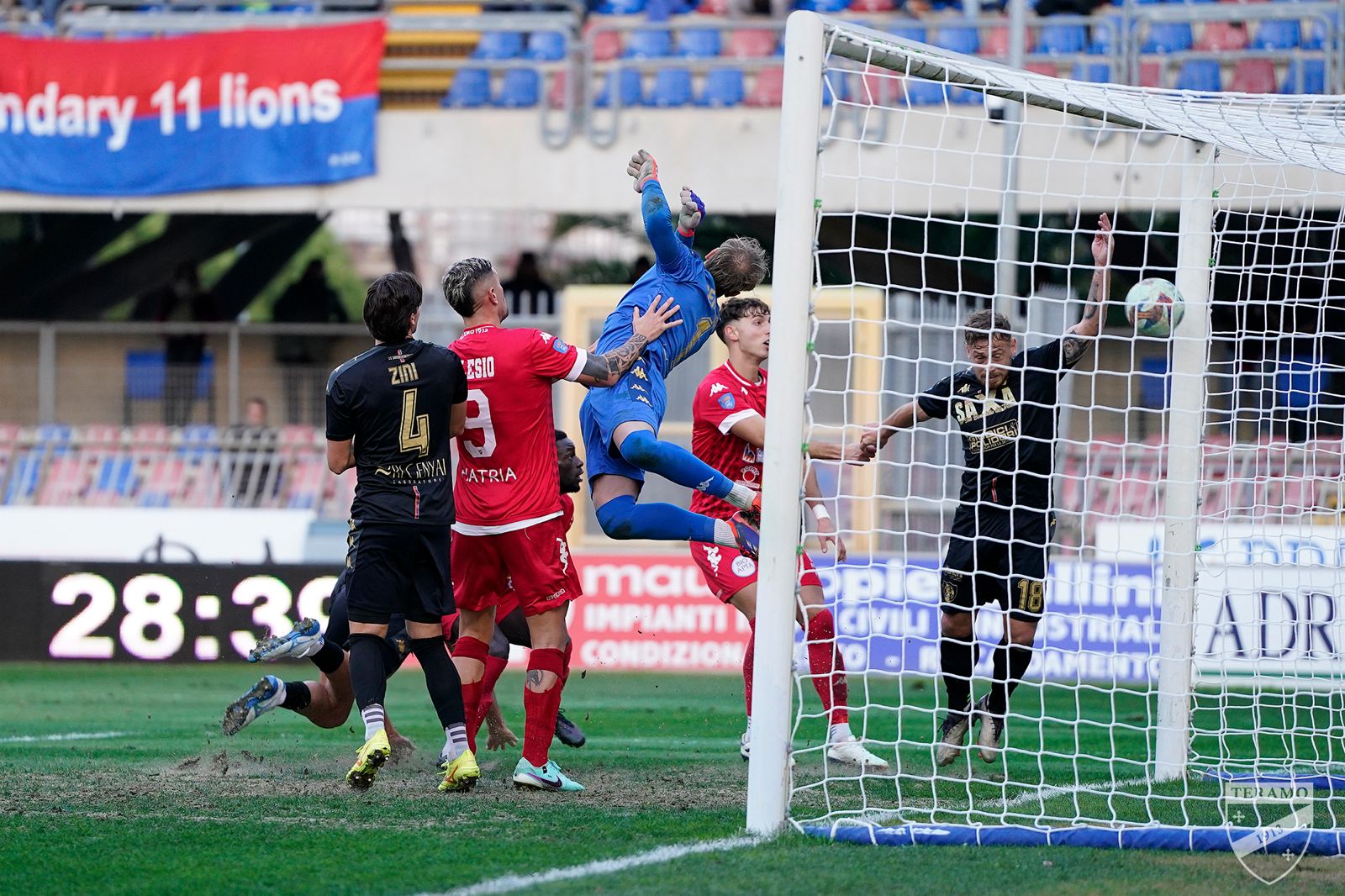 Calcio. Samb vs Teramo: 2 – 1. Infortunato Baumwollspinner. Commento e fotogalleria