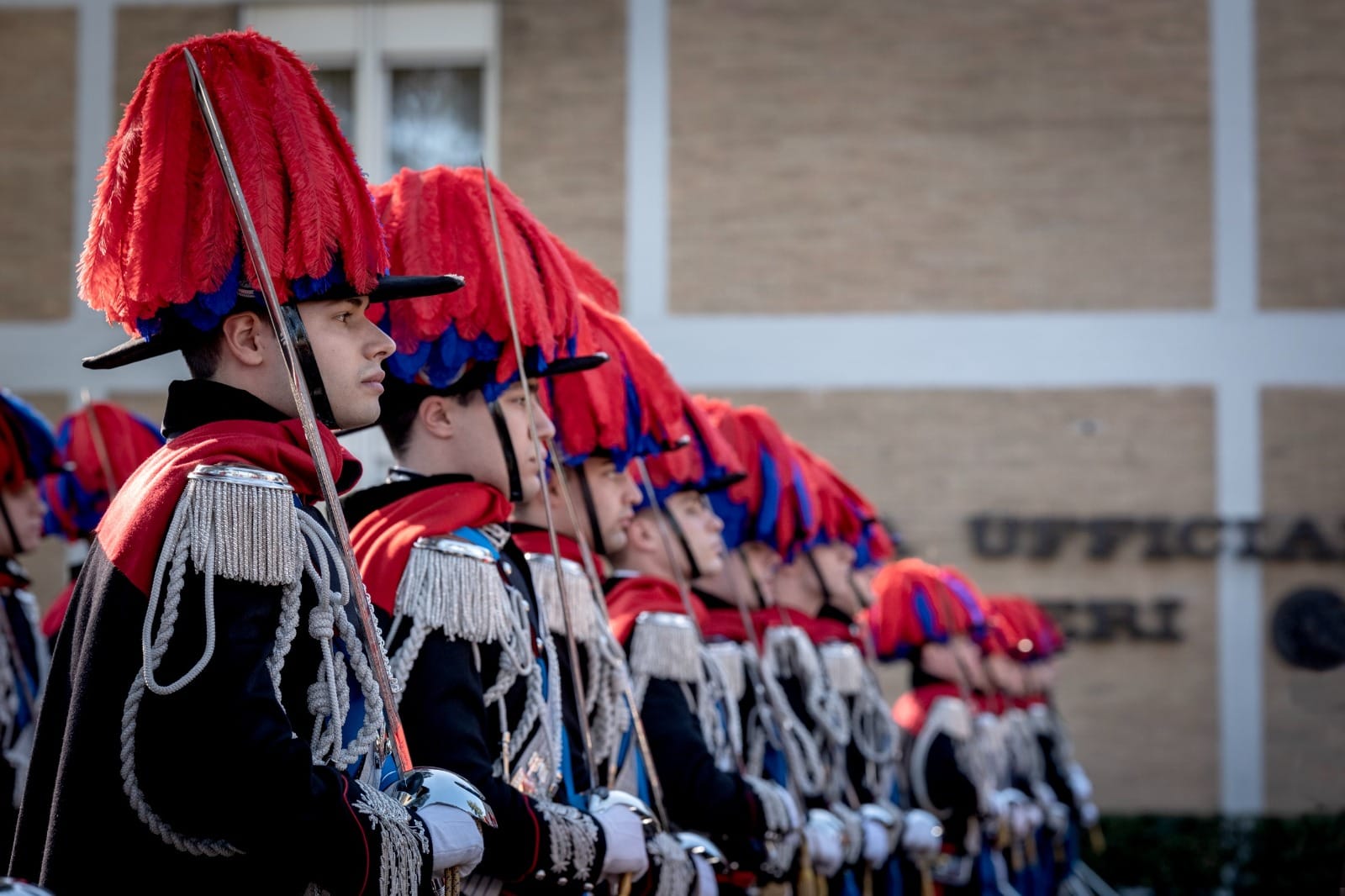 Futuri ufficiali per l’Arma. Aperto il bando