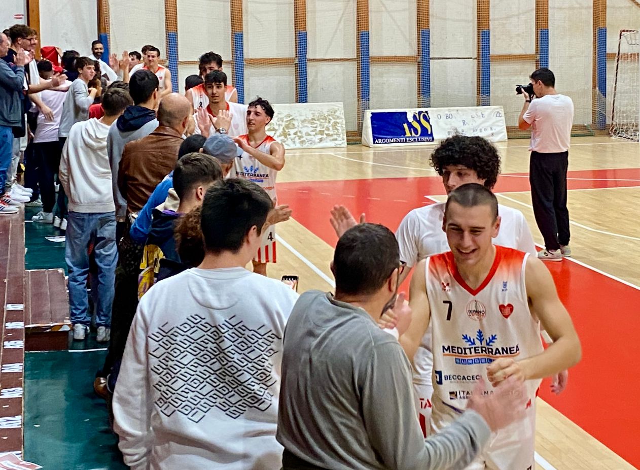 Basket. Prima di ritorno positiva per la Tasp. Fermata la Goldengas per 103 a 101