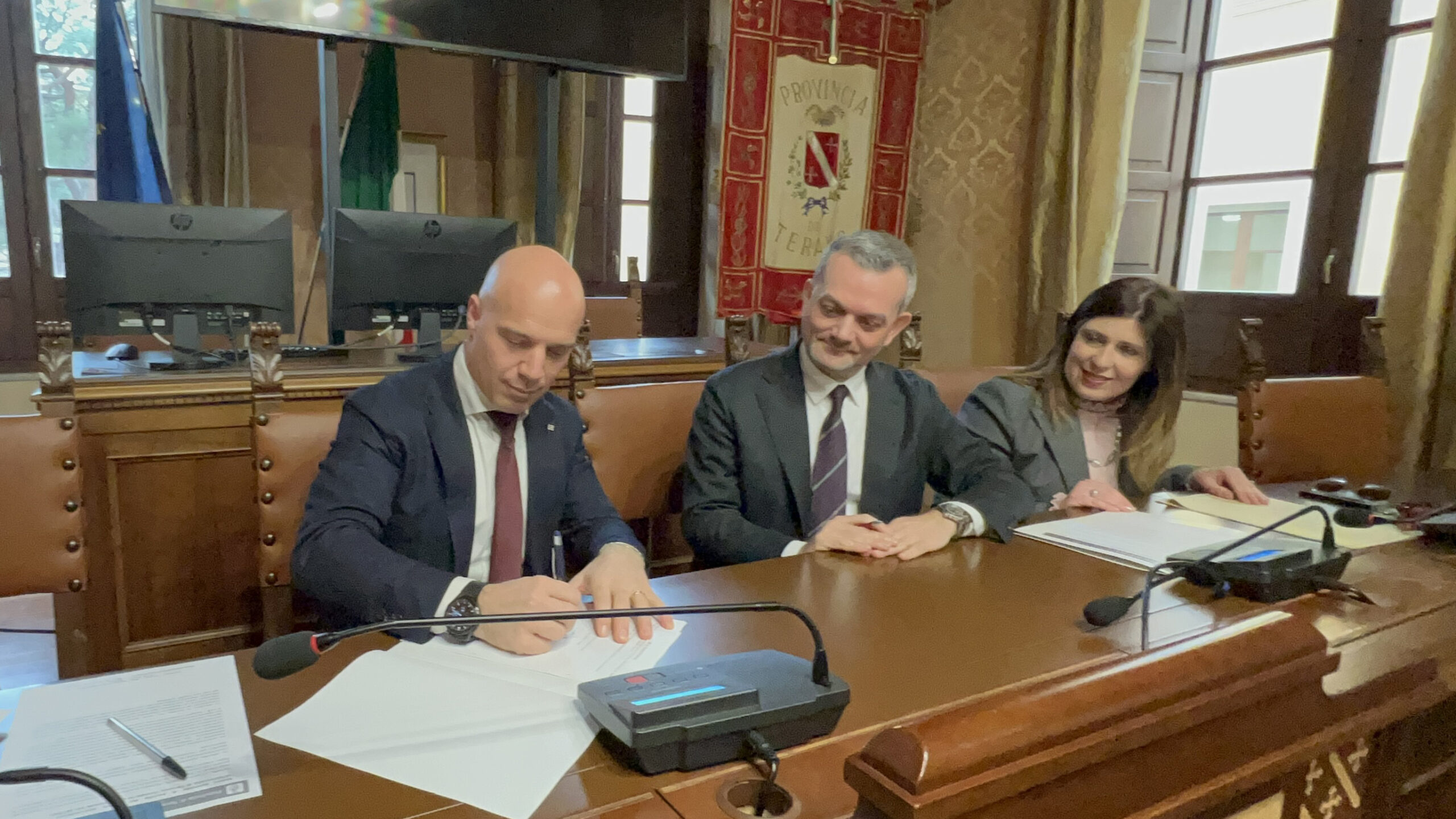 Aperto uno sportello di ascolto del Centro Antiviolenza “La Fenice” all’Unite