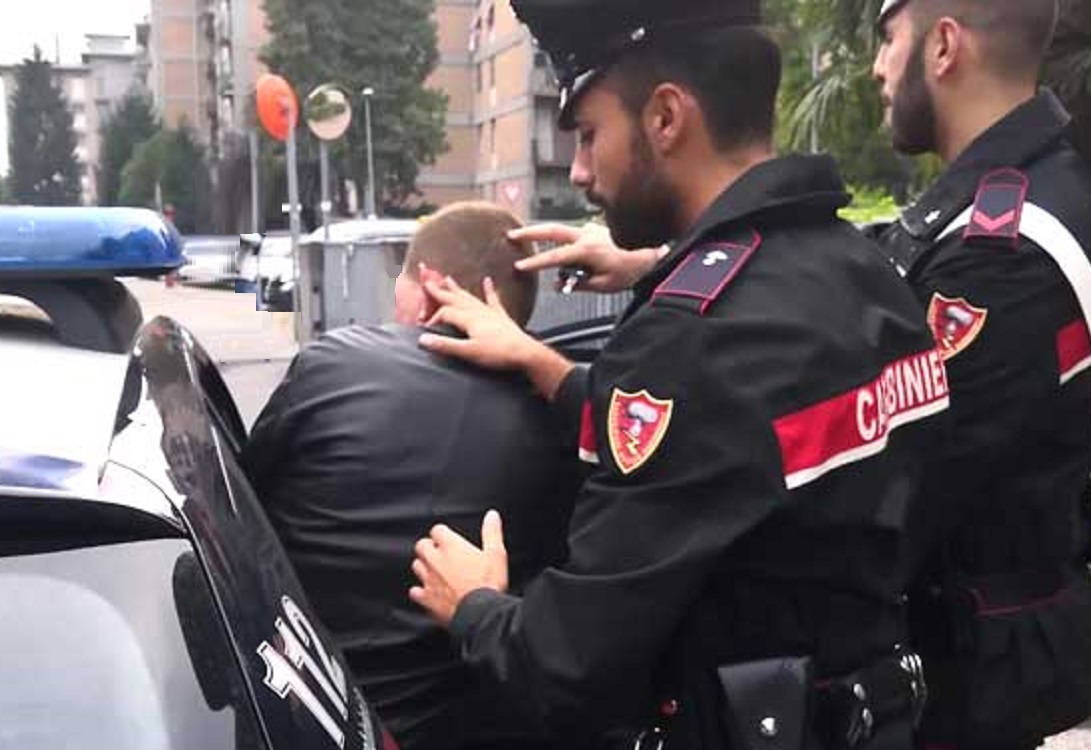 Tenta rapina e aggredisce minore: arrestato il giorno dopo la scarcerazione