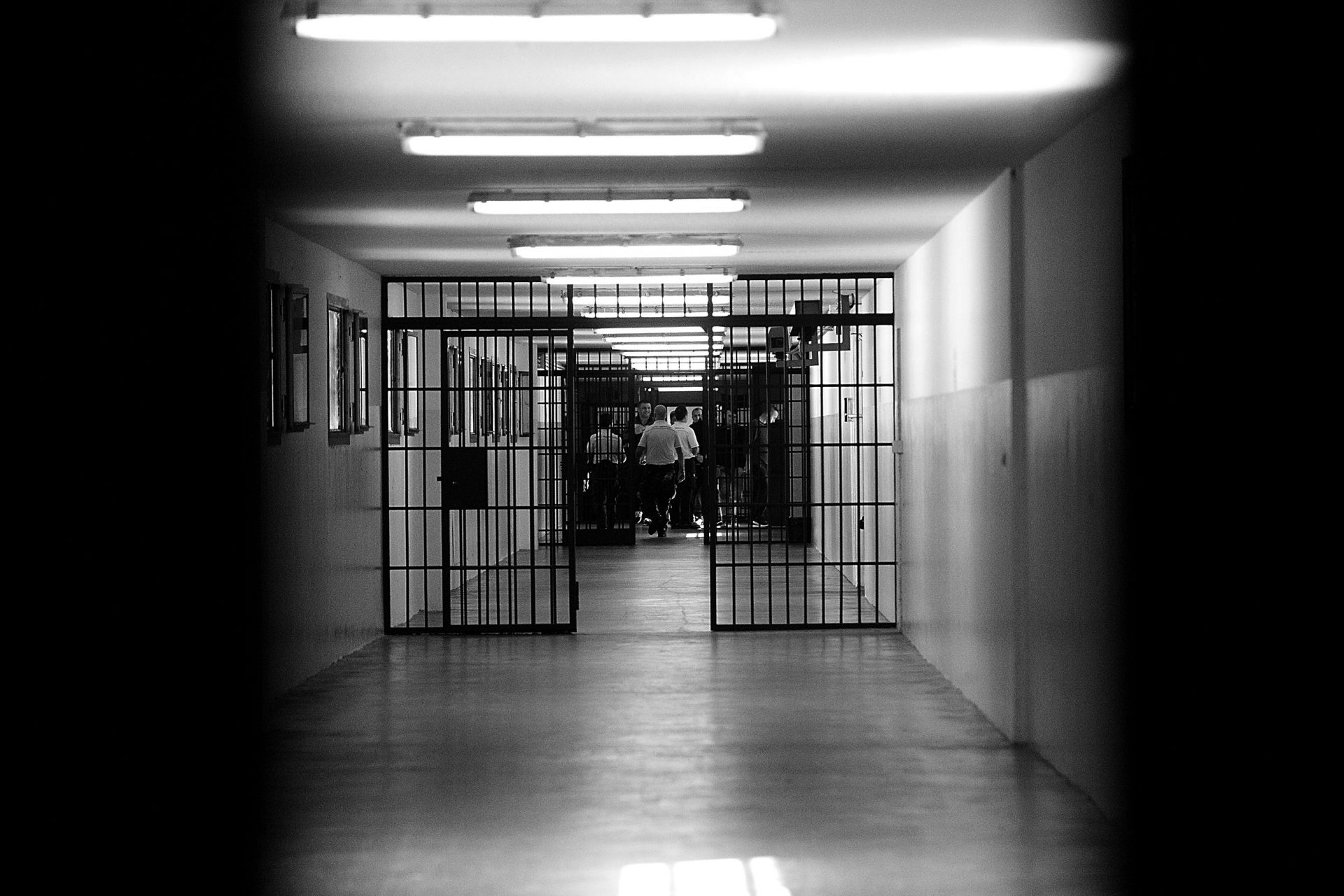Il centrodestra: “mesi fa la maggioranza propose di fare un consiglio straordinario sulle carceri, proposta accolta all’unanimità. Che fine ha fatto?”