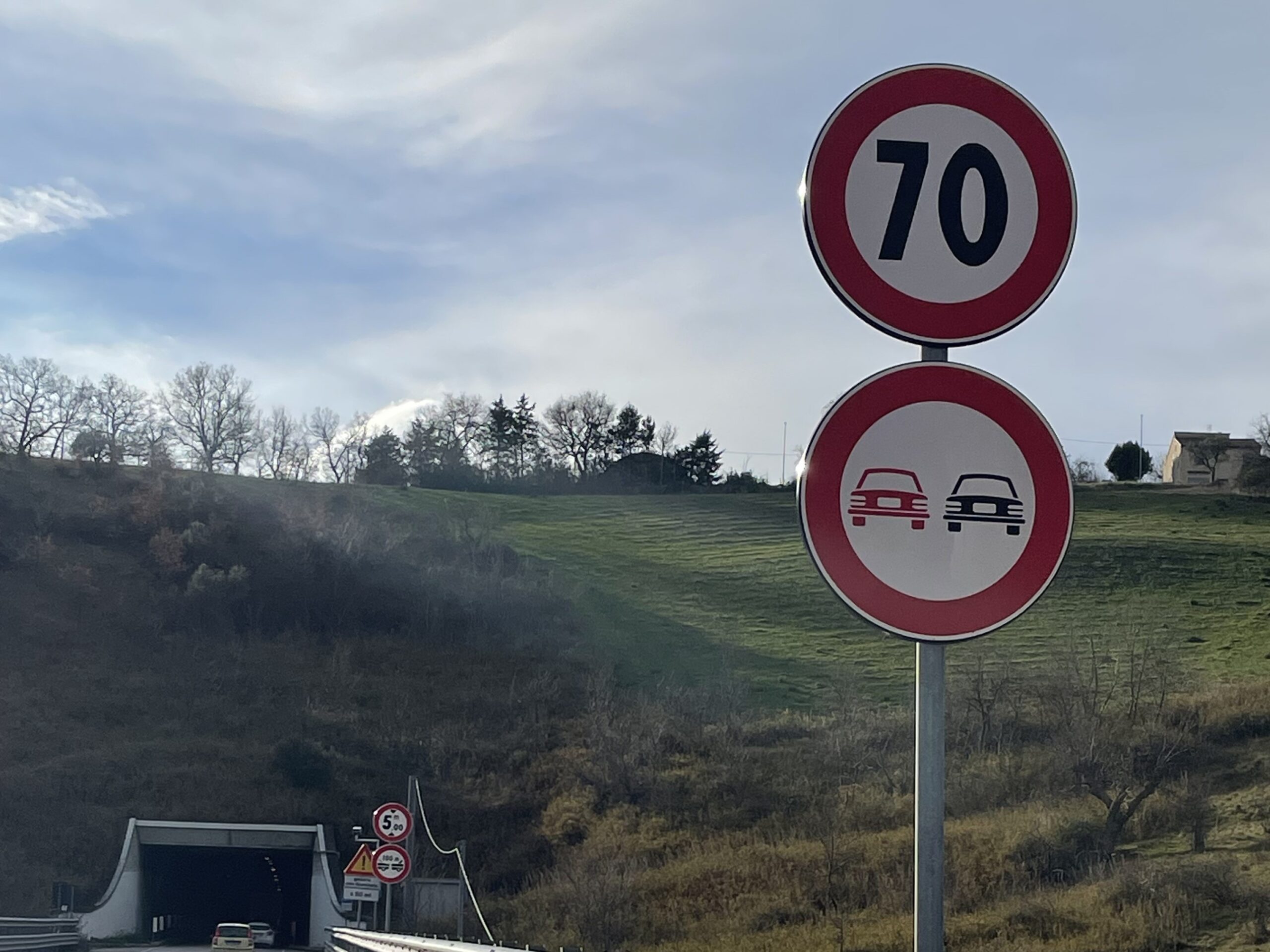 Lavori in corso alla galleria di Piancarani. Obbligo di transito a 70 chilometri orari, Sanzioni dal 1° febbraio