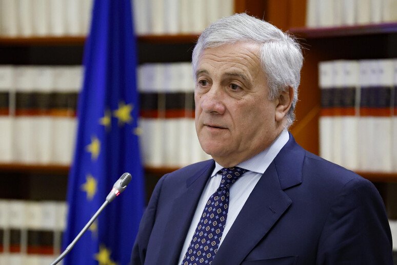 Forza Italia in Abruzzo: “Azzurri in Vetta” Porta Tajani e i Big del Partito nella Montagna Abruzzese
