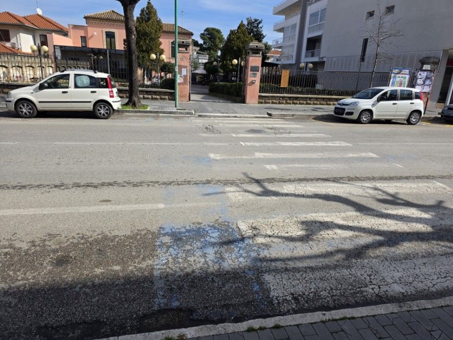 Italia Viva Roseto: “strisce pedonali pericolose. Il Comune le ripristini con urgenza”