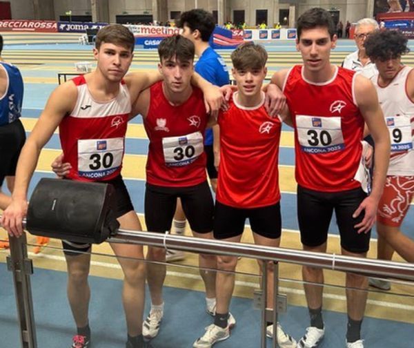 Atletica Gran Sasso Teramo. La staffetta sfiora il podio ai Tricolori Allievi Indoor