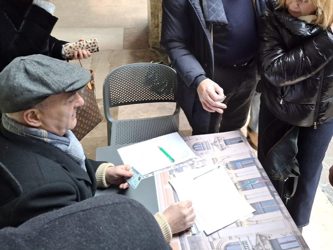 “La scuola allo stadio non s’ha da fare”: I nuovi Bravi rovesciano il tavolo della raccolta firme