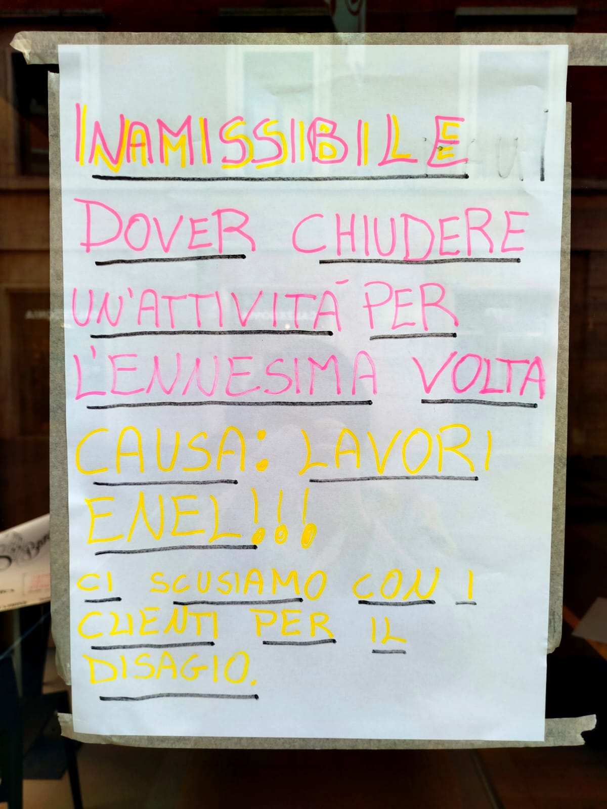 Oggi chiuso per lavori Enel. La protesta di Ad Majora