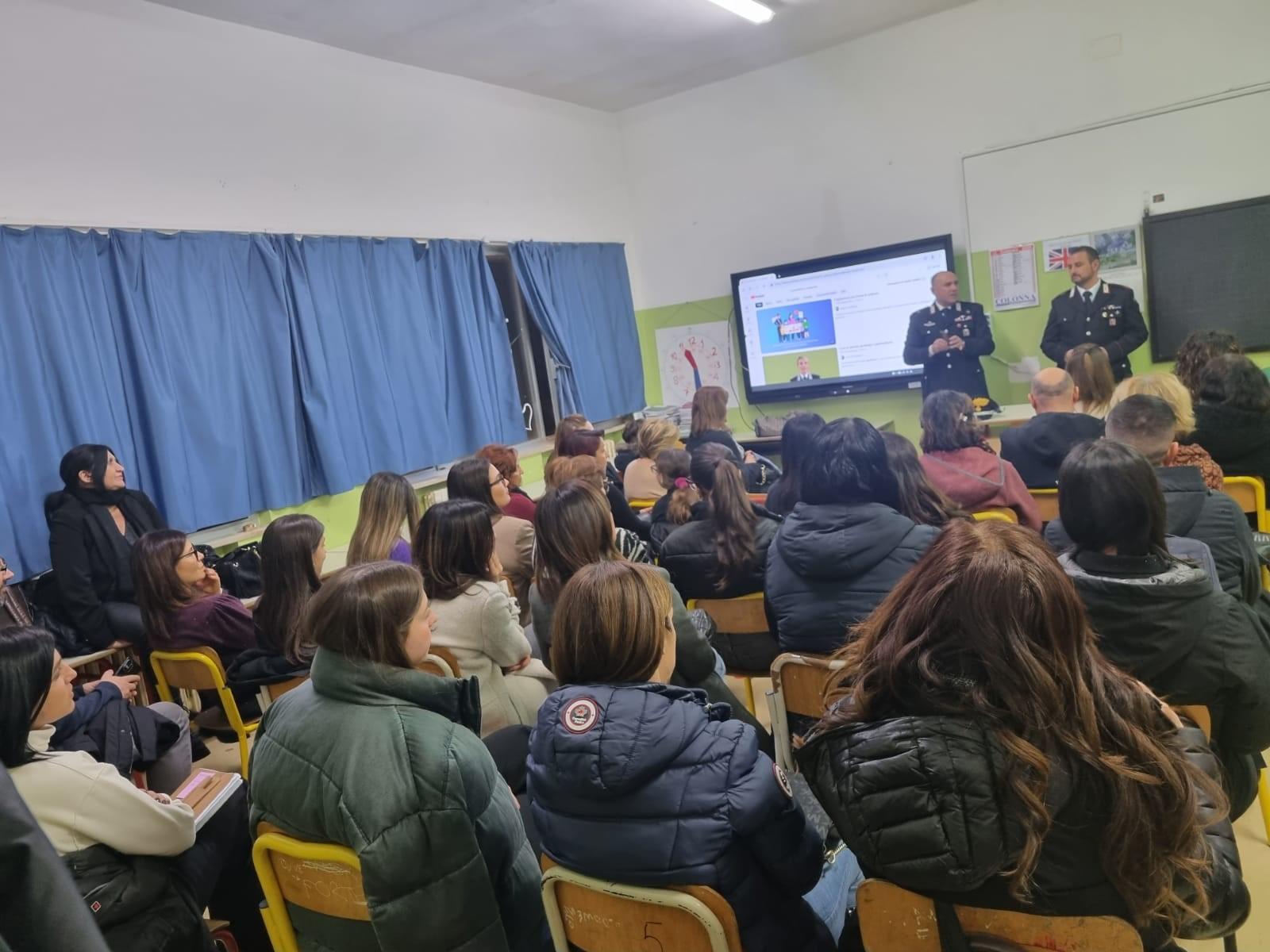 I Carabinieri in prima linea nelle scuole contro tutte le forme di bullismo