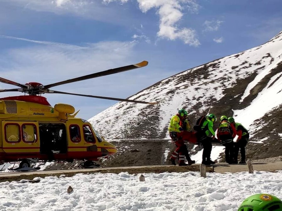Valanga sul Camicia. Salvata una escursionista dal Soccorso Alpino e dai Vigili del Fuoco