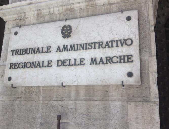 Concorso docenti da rifare in cinque regioni, tra cui l’Abruzzo: “Prove esaminate senza anonimato”