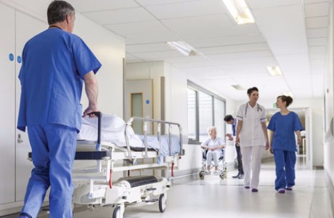 Cialente, Grossi e Di Giovanbattista del PD: “Soluzioni per la mobilità passiva della sanità abruzzese”