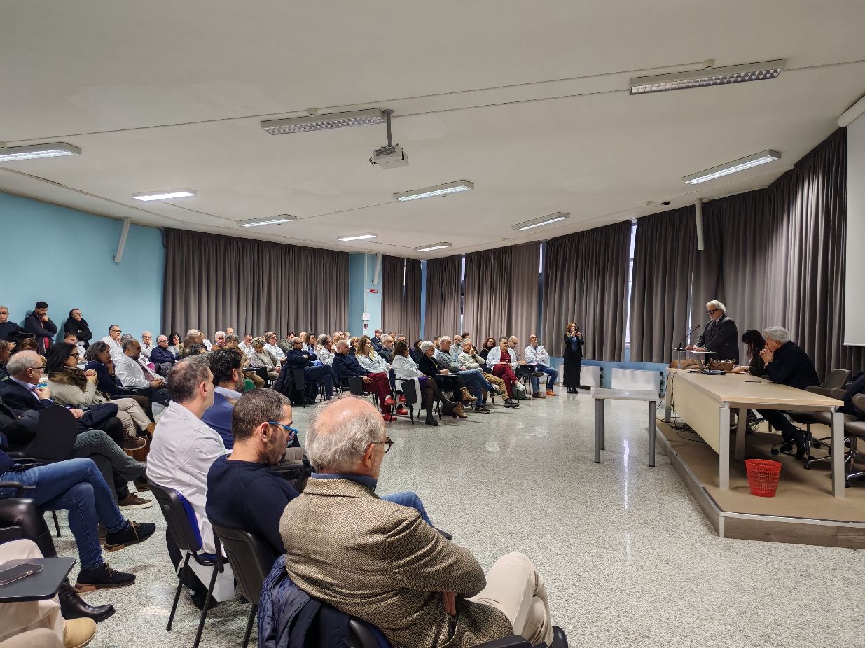 ASL. la direzione incontra i vertici delle unità operative: “Miglioramenti nella mobilità passiva. Massimo impegno per ridurre le liste d’attesa”