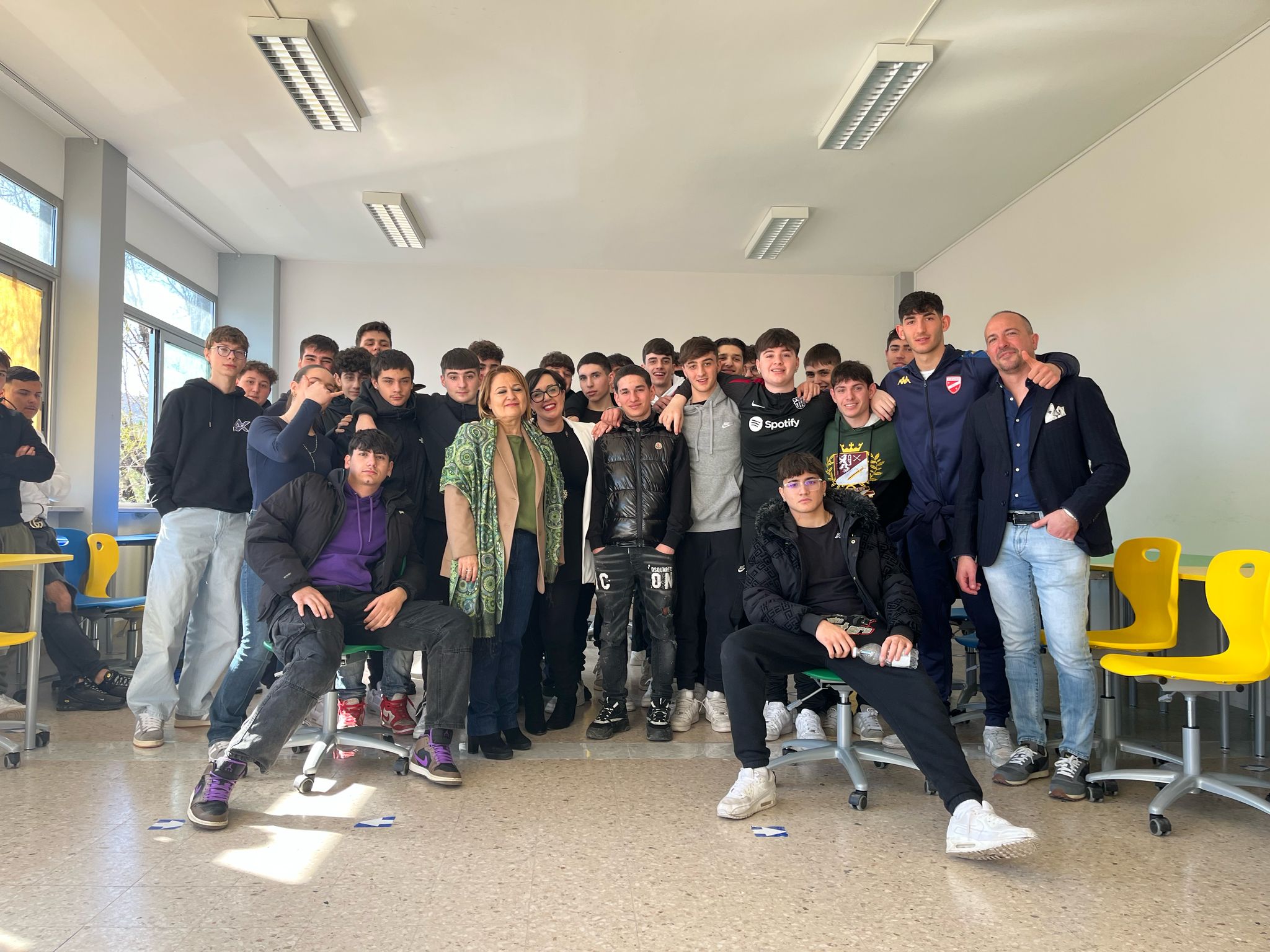 “Uguali ma diversi”. Il Teramo1913 incontra gli studenti dell’Alessandrini Marino