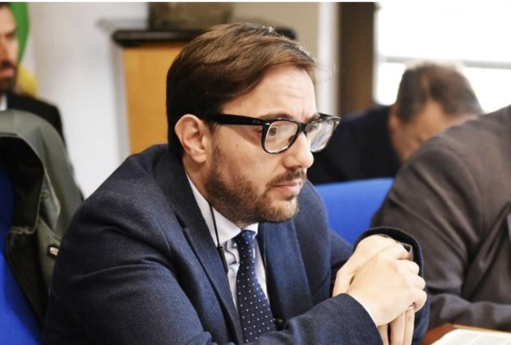Regione Abruzzo: Giù le tasse per i redditi fino a 28mila euro. Intesa raggiunta in maggioranza