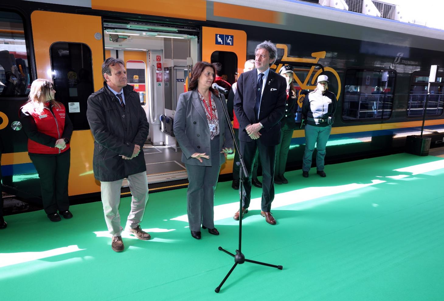 Arriva il Secondo Treno Elettrico Monopiano in Abruzzo