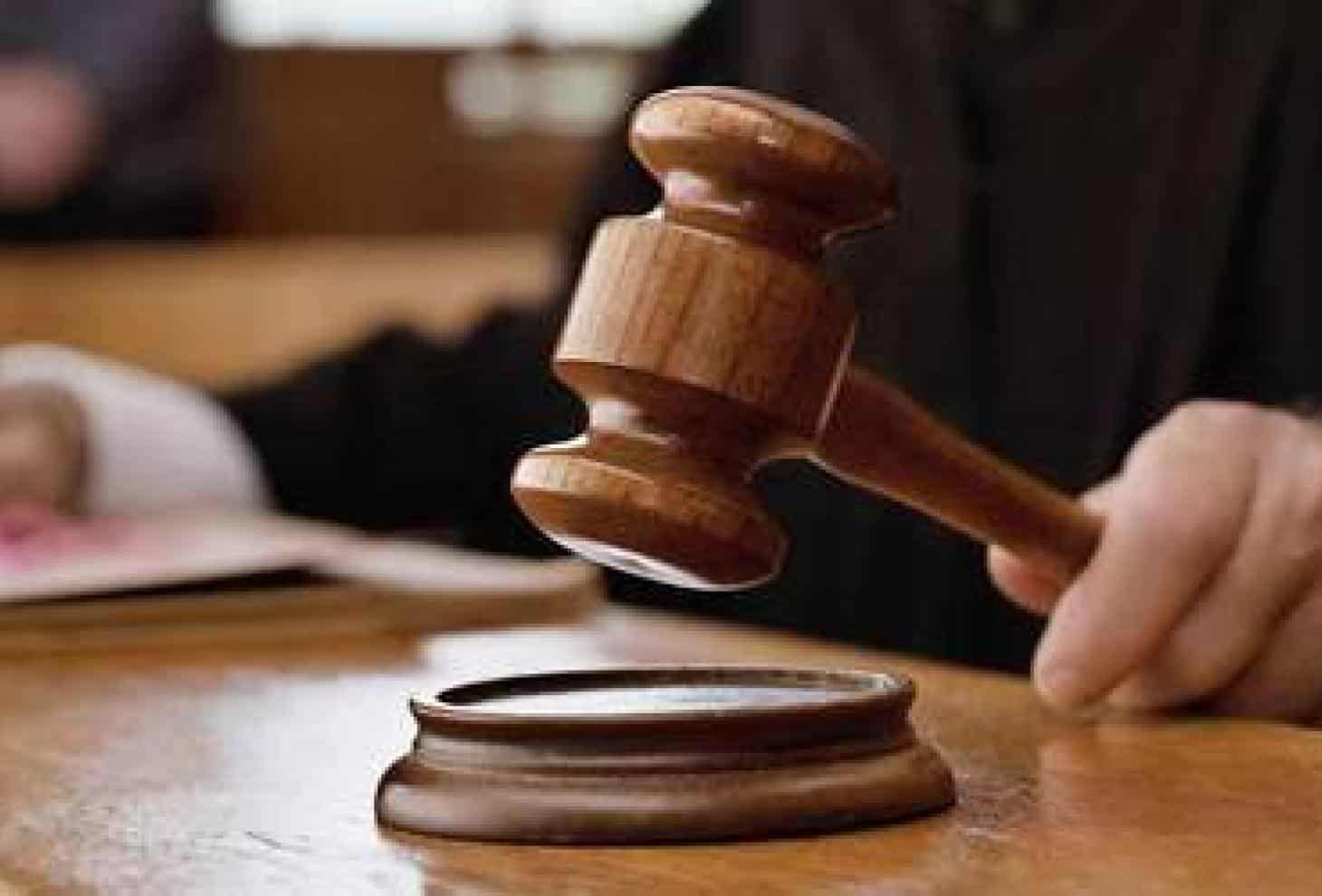 Licenziato il medico presunto assenteista. Dovrà rispondere anche di truffa aggravata.