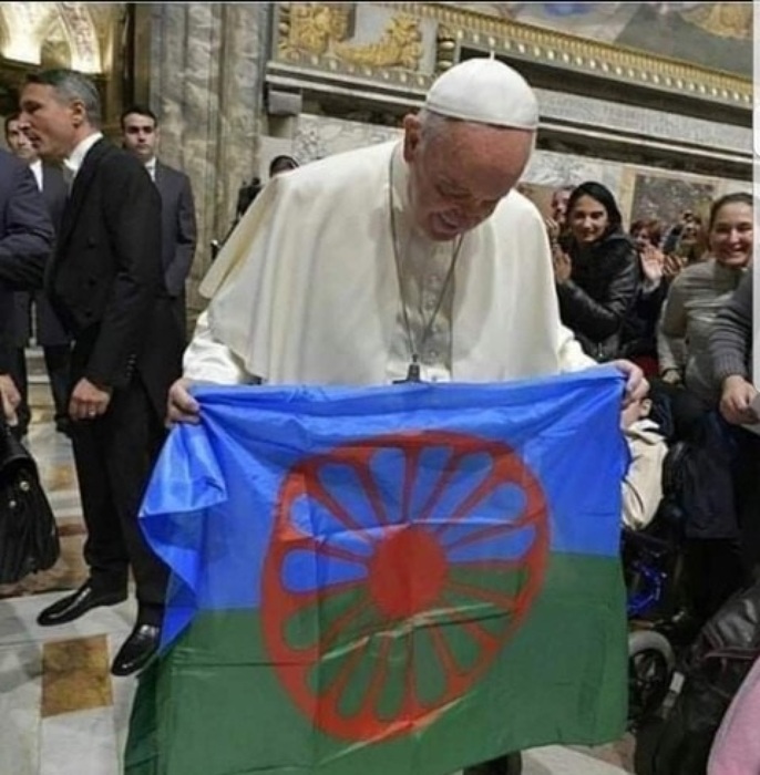 La Comunità Rom si stringe attorno alla figura di Papa Francesco