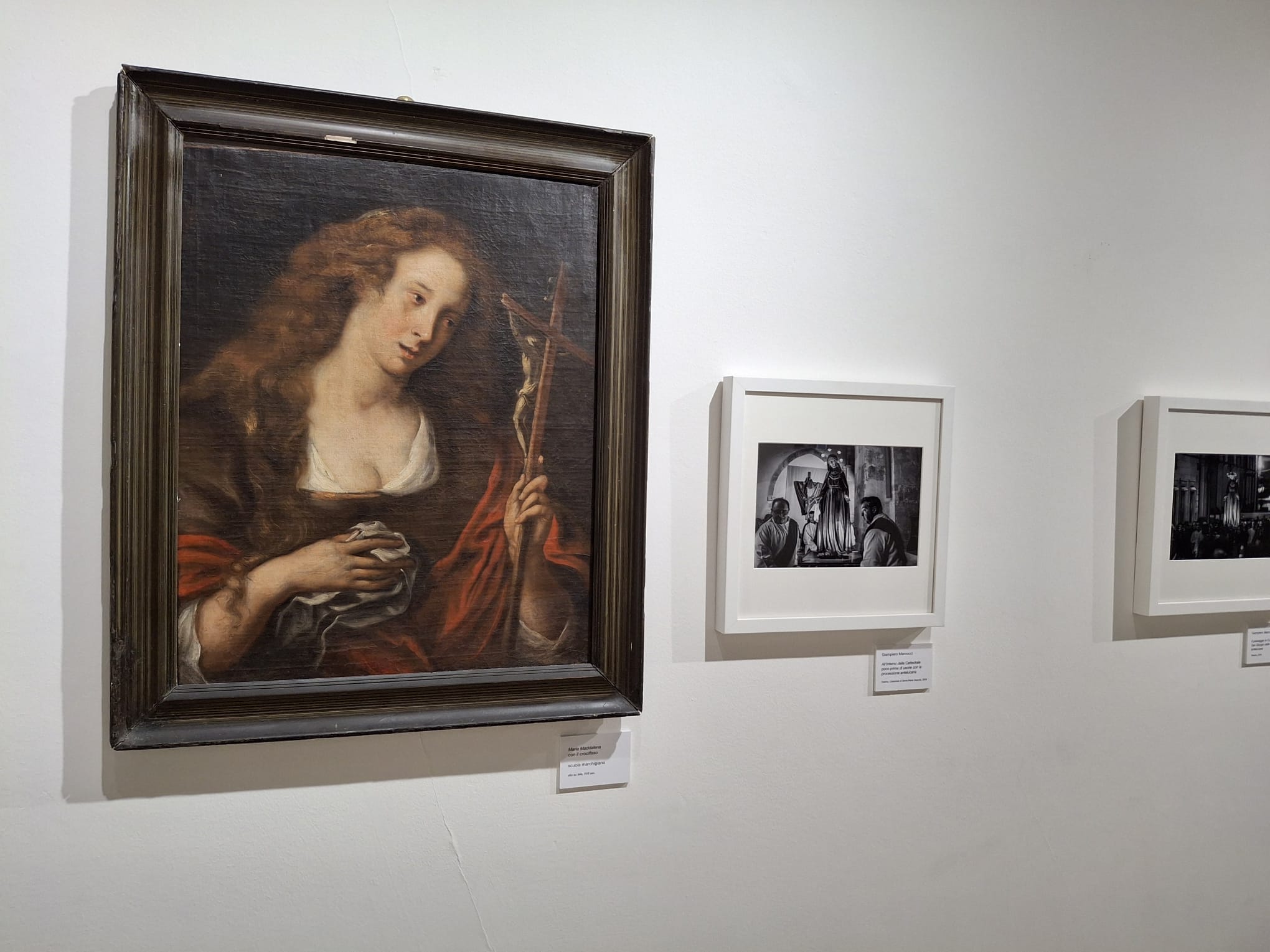 Le opere fotografiche di Marcocci alla Pinacoteca. Un viaggio tra arte e fede nella Teramo più profonda
