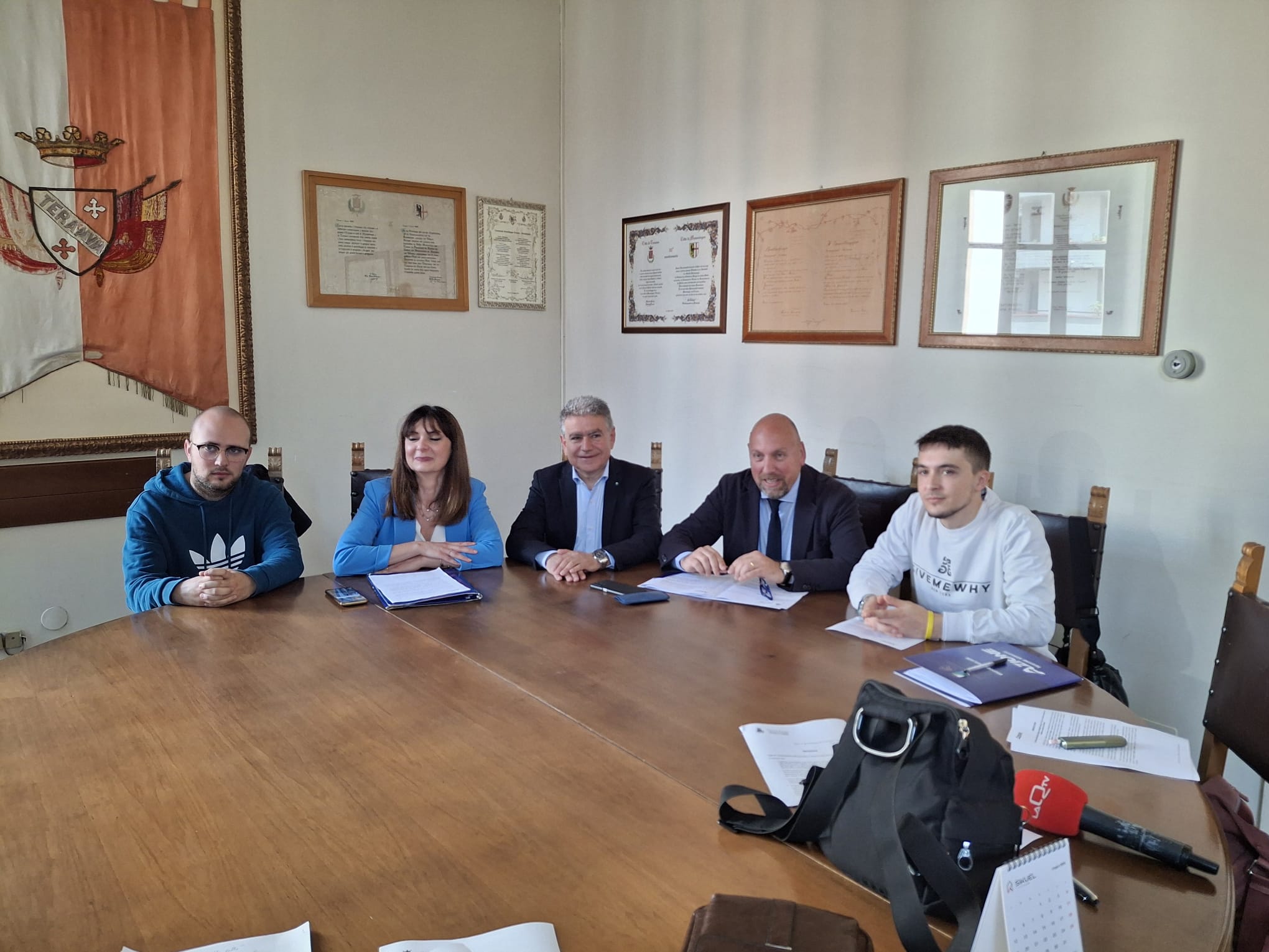 Azione: “Piazza Martiri da restituire alla città. All’ex Banca d’Italia vadano gli uffici. Le alternative per la ricostruzione”
