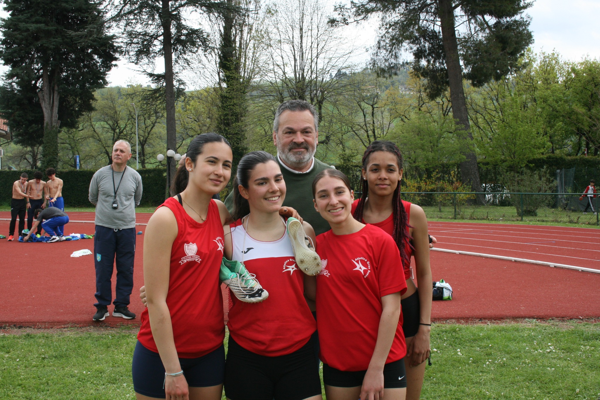 Teramo. Con i “campionati regionali staffetta” inaugurata la nuova pista del Campo Scuola