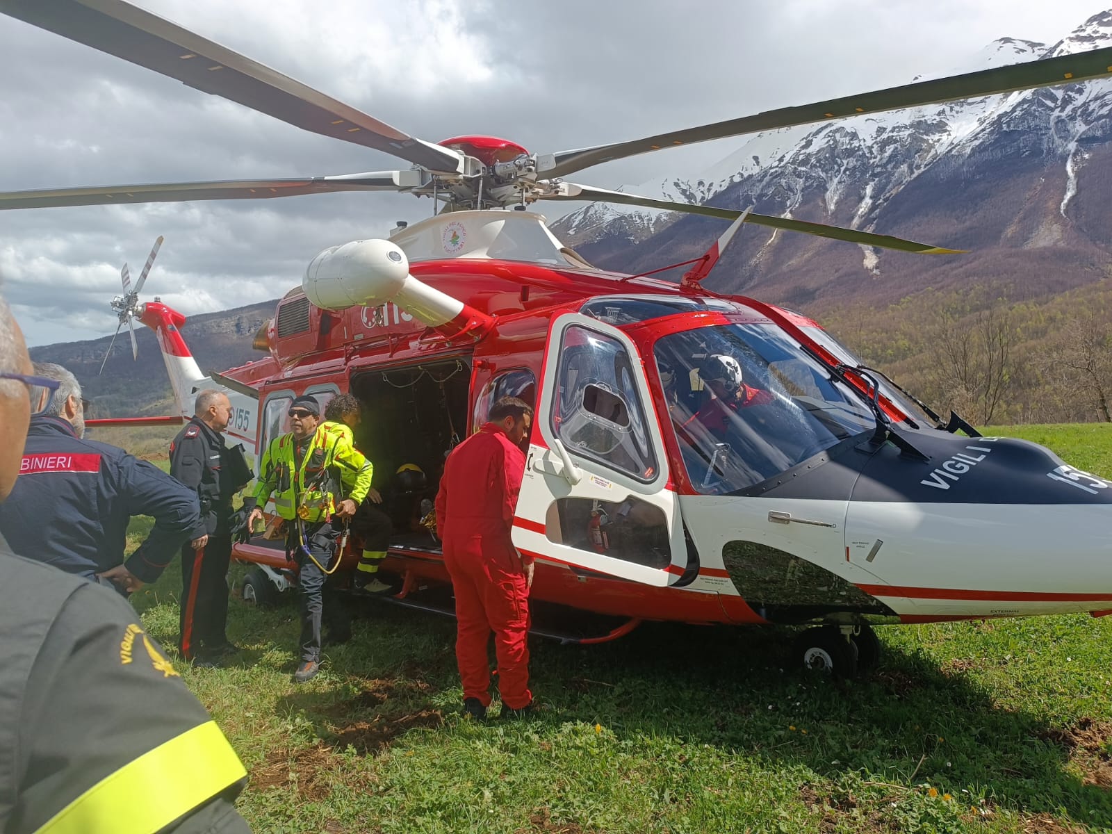 Casale San Nicola: Precipita in un canale. Anziano recuperato dai Vigili del Fuoco (Video)