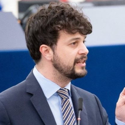 “Come l’algoritmo cambia il mondo del lavoro”:domani a Pescara l’eurodeputato Brando Benifei ospite del PD Abruzzo