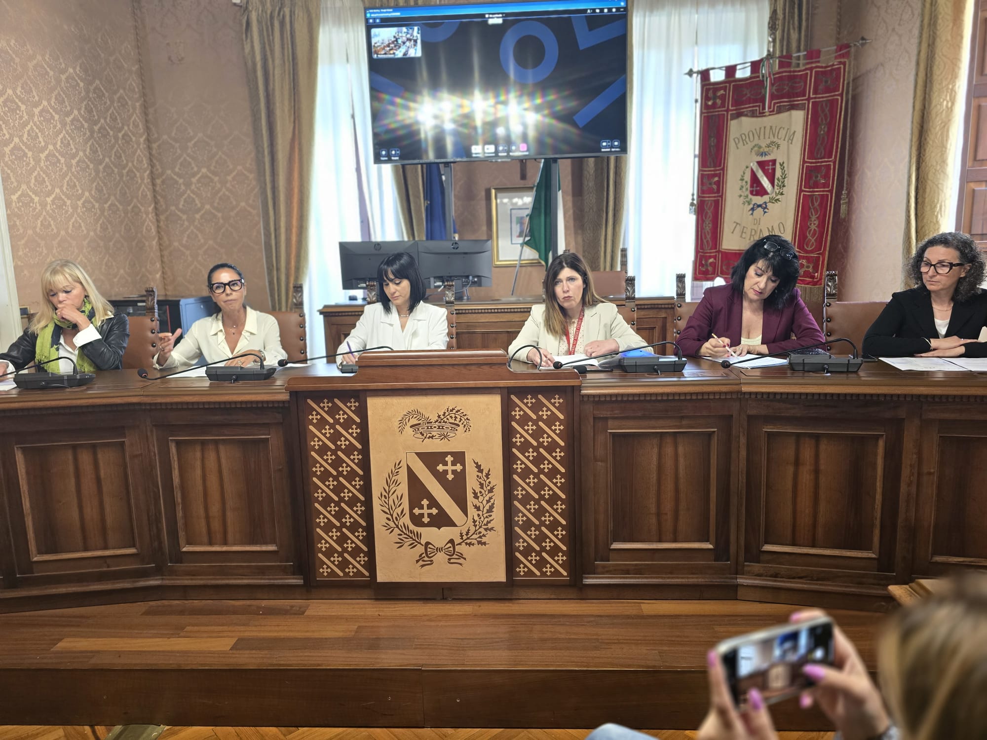 Teramo. Dibattito su Violenza di Genere e Pari Opportunità: Due Giornate di Lavoro per una Piattaforma di Proposte
