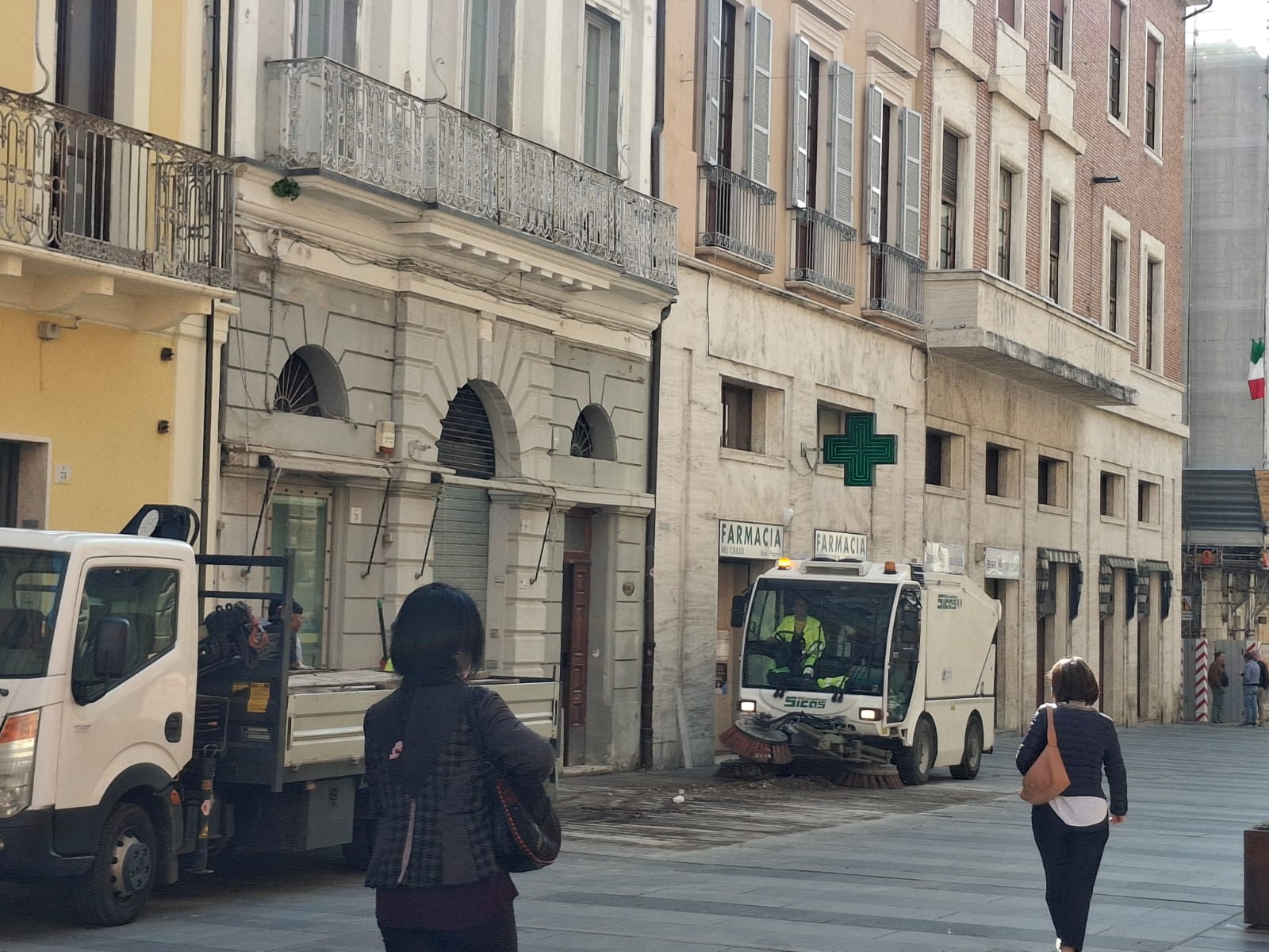 Smontato il cantiere ex gioielleria Lo Scrigno in Corso San Giorgio