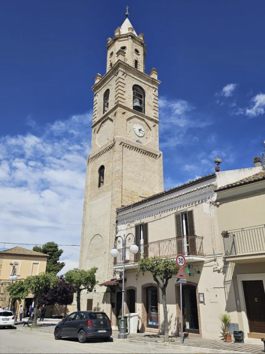 MONTEPAGANO RITROVA IL SUO STORICO CAMPANILE.