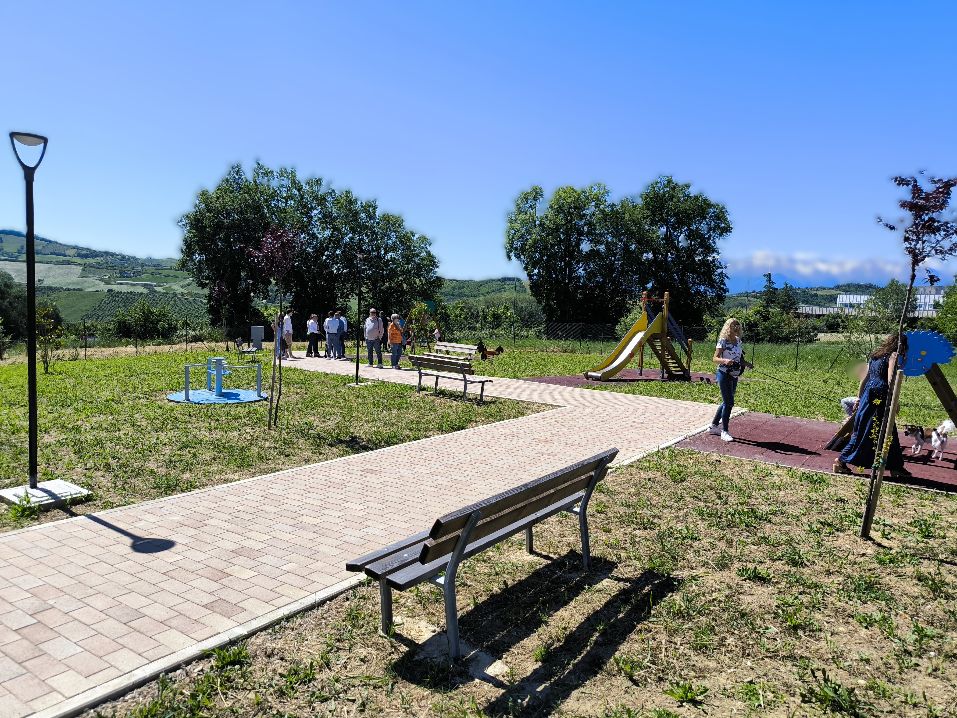 Nuovo Parco Giochi inaugurato a Colleatterrato