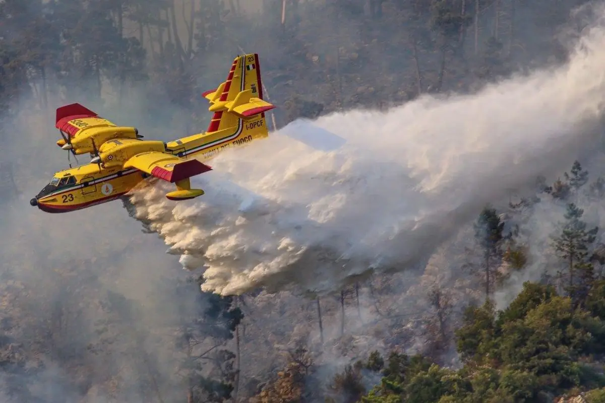 Abruzzo, Scatta l’Allerta Incendi: Stato di Grave Pericolosità e Divieti Rafforzati Fino a Ottobre