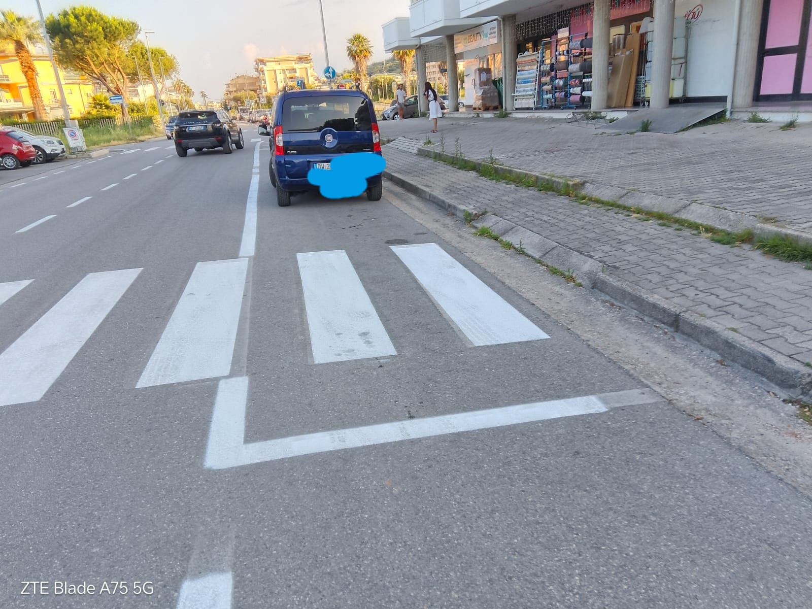 Alba Adriatica. Segnaletica di Via Duca D’Aosta: Dallo Stallo al Passaggio Pedonale