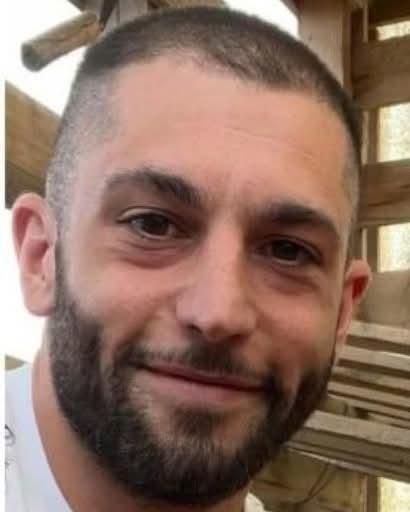 Scompare un Agente di Polizia a Collecorvino: Auto Trovata in Zona Isolata, Ricerche in Corso. L’Appello