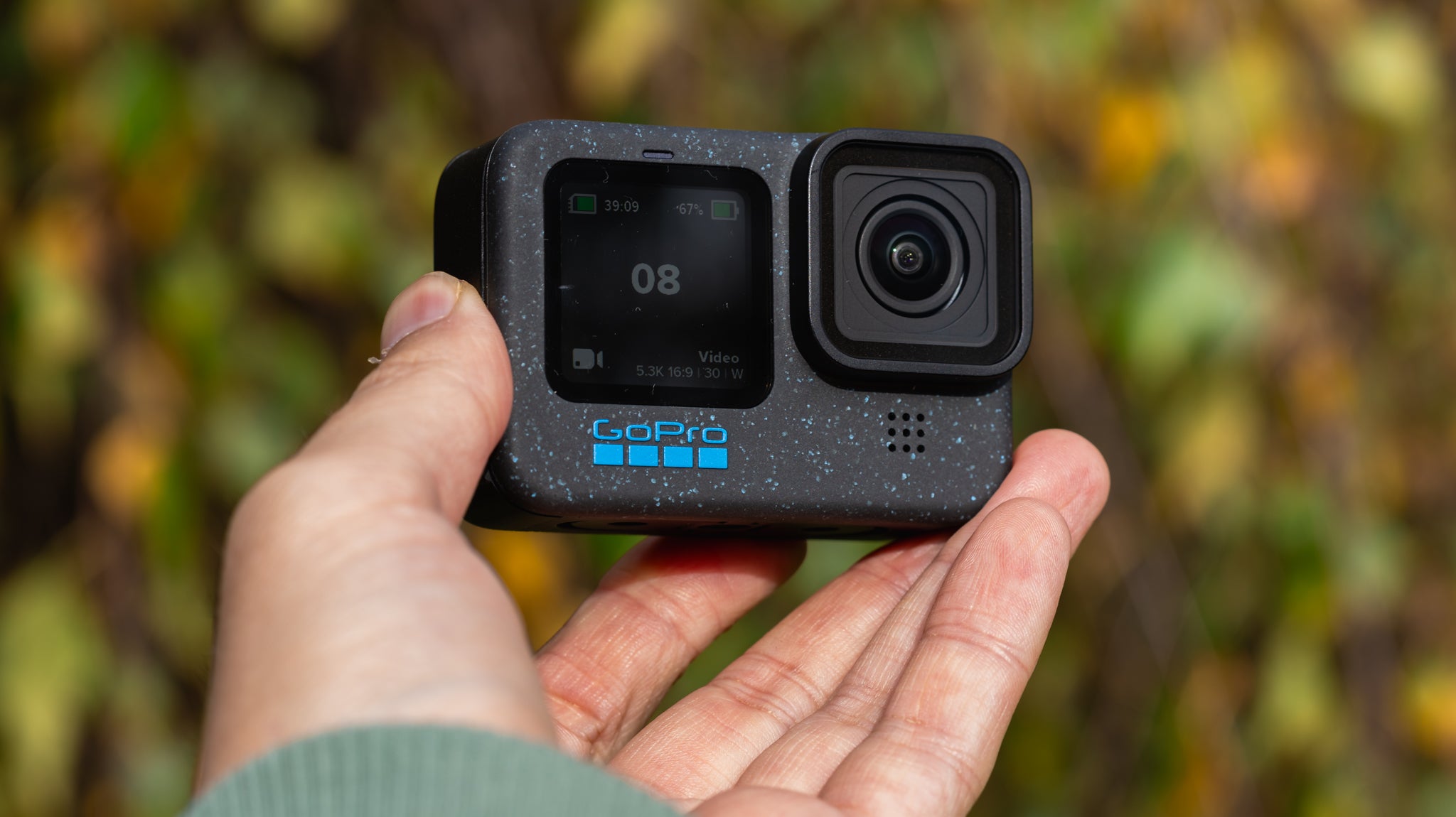 Spiava le colleghe in bagno con una Go-Pro. A processo Forestale