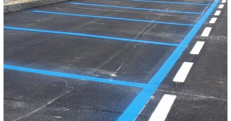 Bollino blu a 150 euro per i residenti: la proposta del Comune di Teramo per gli stalli blu