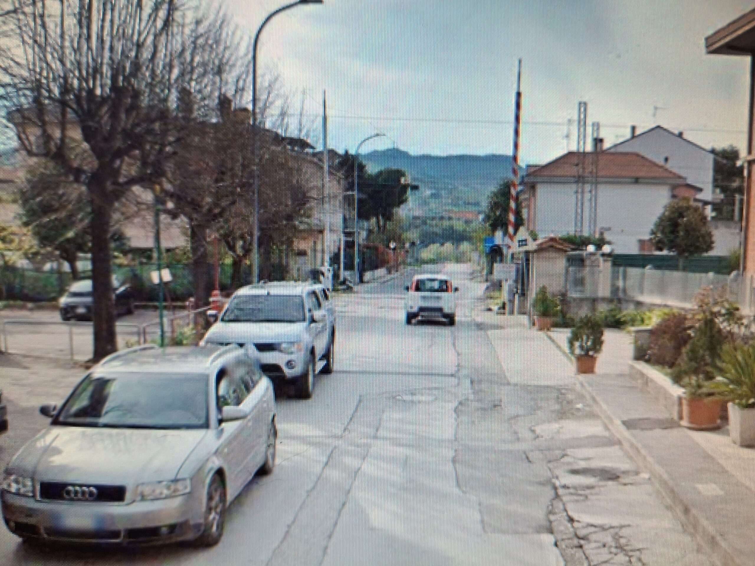 San Nicolò a Tordino. Passaggi a livello chiusi per i lavori alla ferrovia. Il sindaco D’Alberto :”Riapertura immediata di via De Gasperi. Entro le 17, via Dante Alighieri”