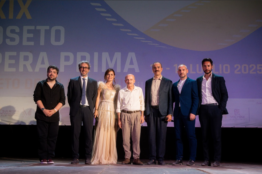 “La Vita da Grandi” di Greta Scarano vince il Roseto Opera Prima 2025. Carlo Buccirosso ospite dell’ultima serata del premio cinematografico