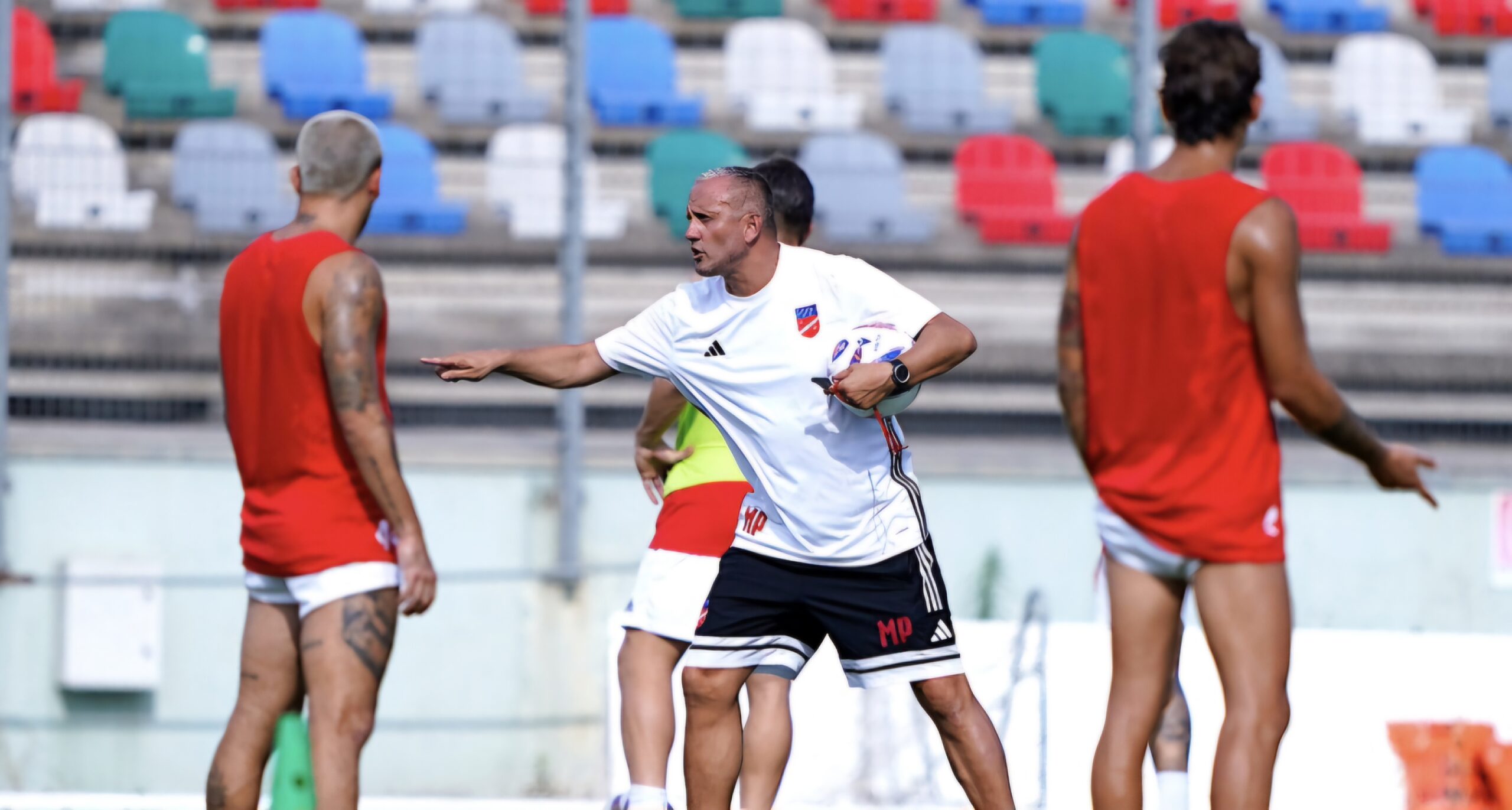 Calcio. Biancorossi al lavoro in attesa del test contro il Torricella