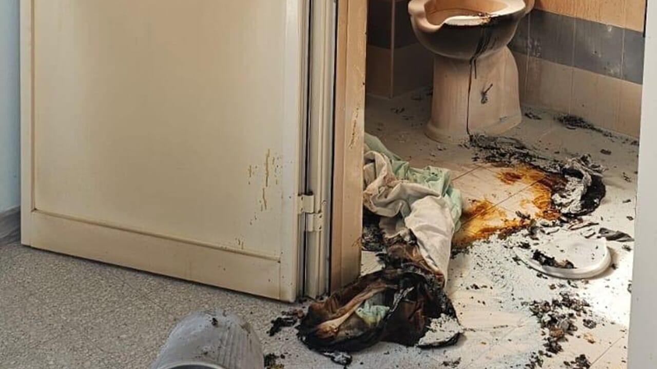 Paziente dà fuoco a reparto di Psichiatria dell’ospedale di Lanciano, nessun ferito