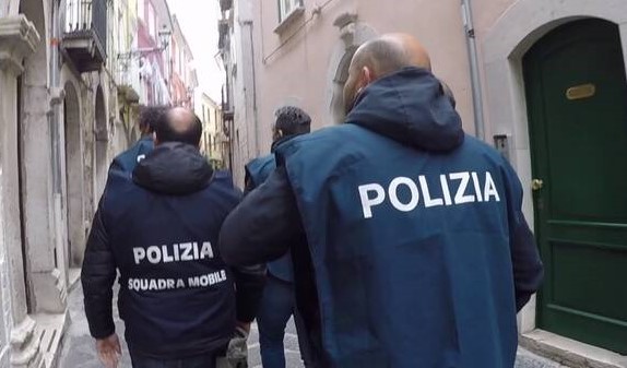 Maxi Operazione Antidroga a Porto d’Ascoli: Smantellata Organizzazione Legata alla ‘Ndrangheta. 14 arresti