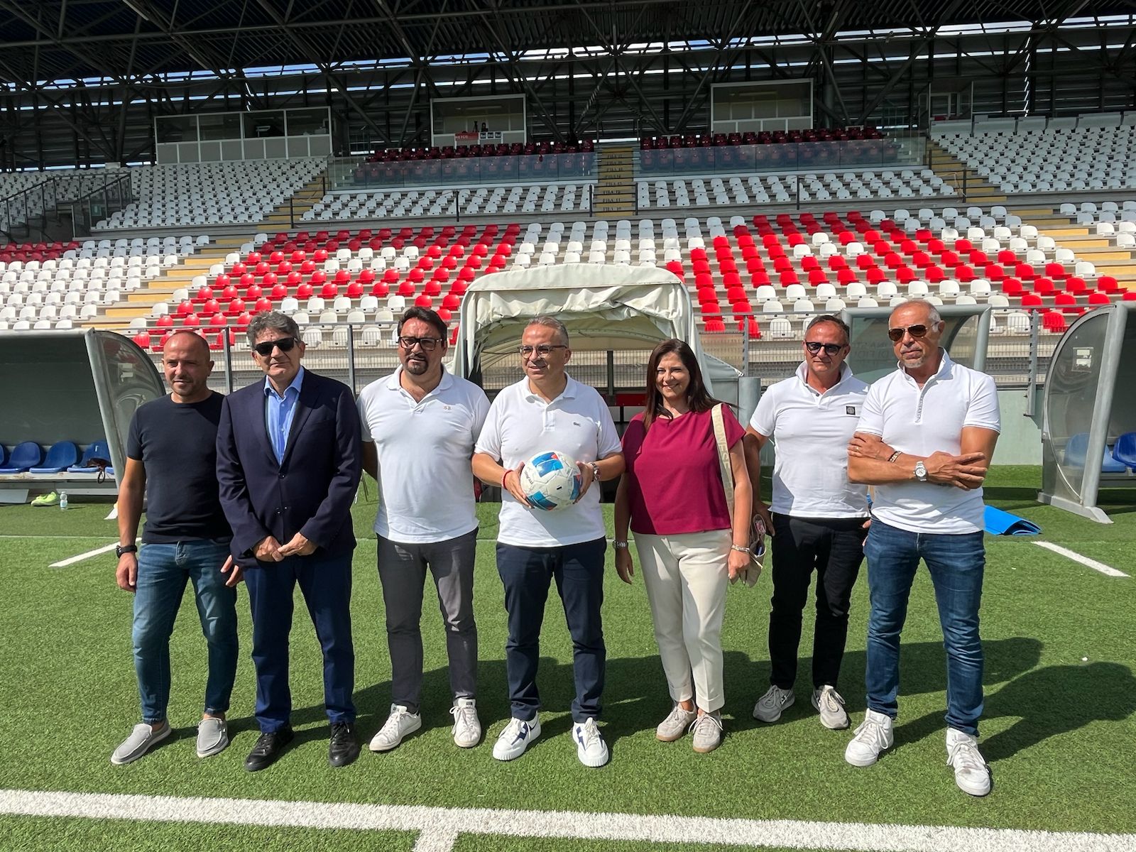 Lo Stadio Bonolis definitivamente affidato al Teramo calcio. L’annuncio stamani in conferenza stampa
