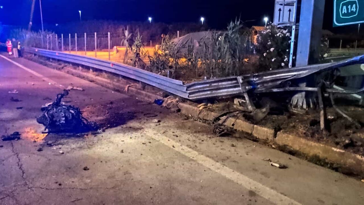 Incidente mortale all’imbocco del casello A14-Val di Sangro, 27enne di Pescara perde la vita