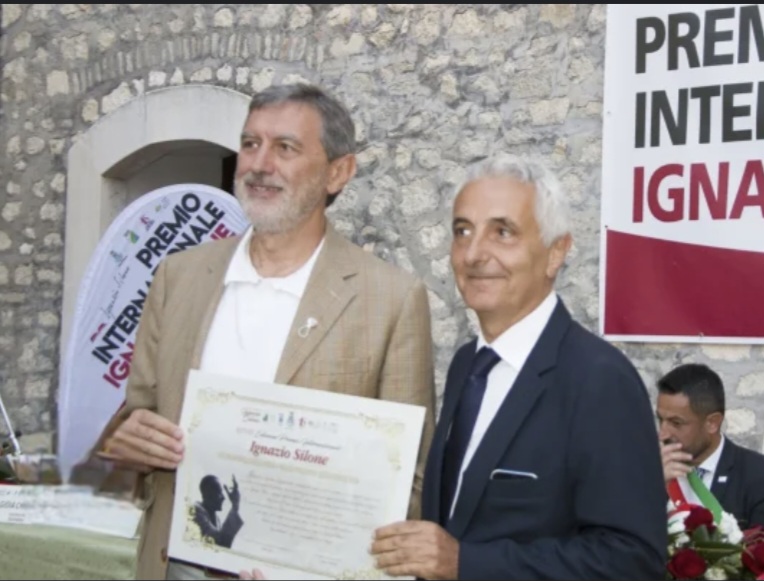 Gaetano Quagliariello vince il Premio Internazionale “Ignazio Silone” 2025: un tributo all’impegno civile e culturale