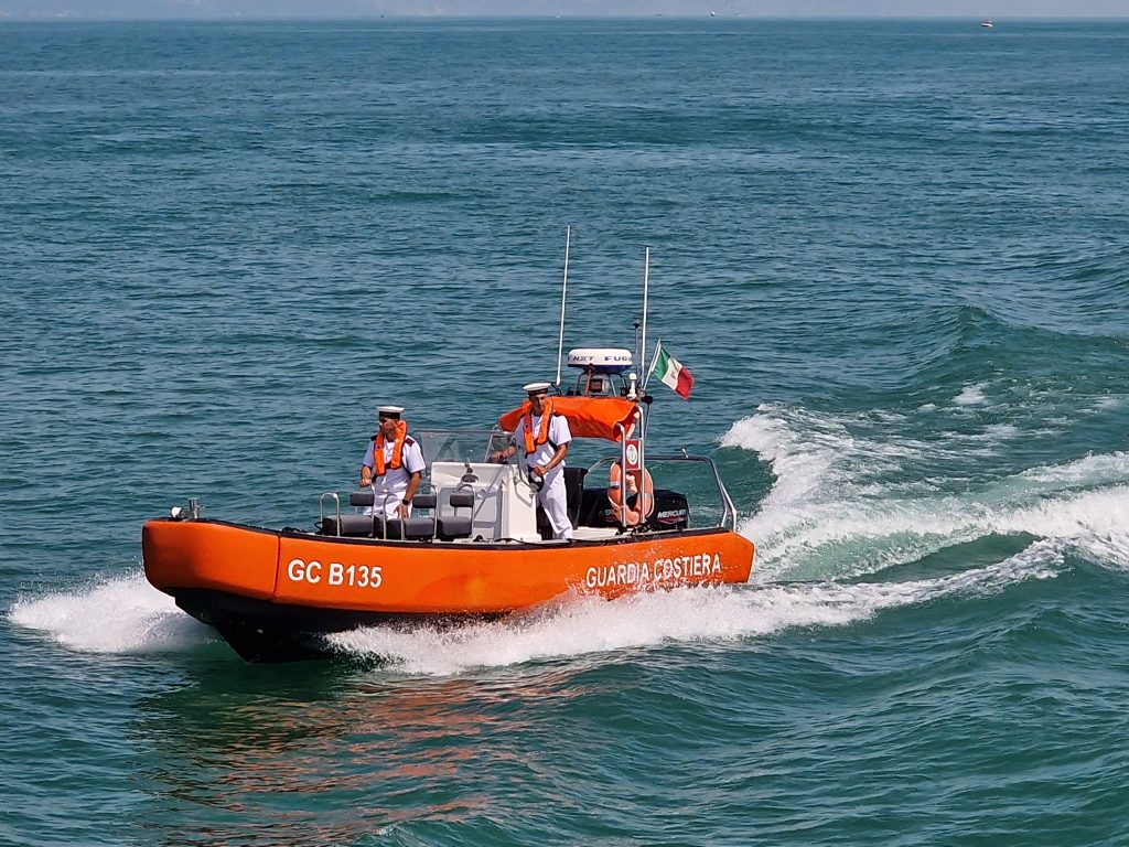 Mistero in Mare a Pescara: Scatta l’Allarme per un Sub, ma È un Falso Allarme