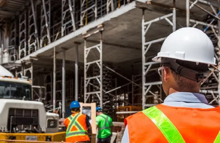 “Tecniche di organizzazione e gestione del cantiere edile”. In preparazione il corso finanziato dalla regione. Coinvolti l’ANCE, Eventitalia e Università di Teramo